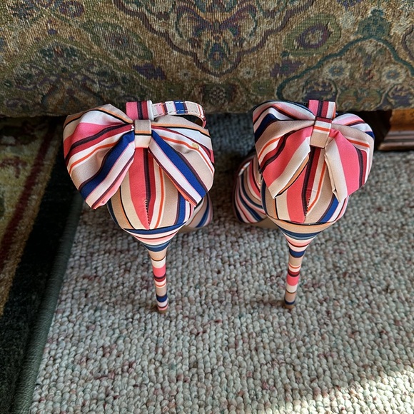 Qupid Pumps - Picture 4 of 6